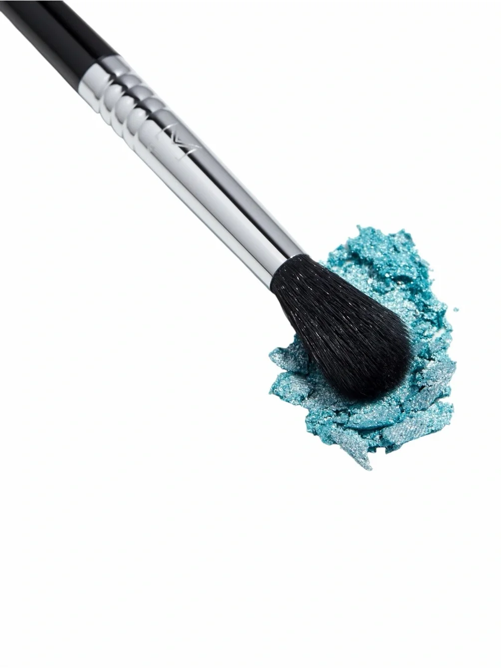 SIGMA BEAUTY Must-Have eye and foundation makeup brush set